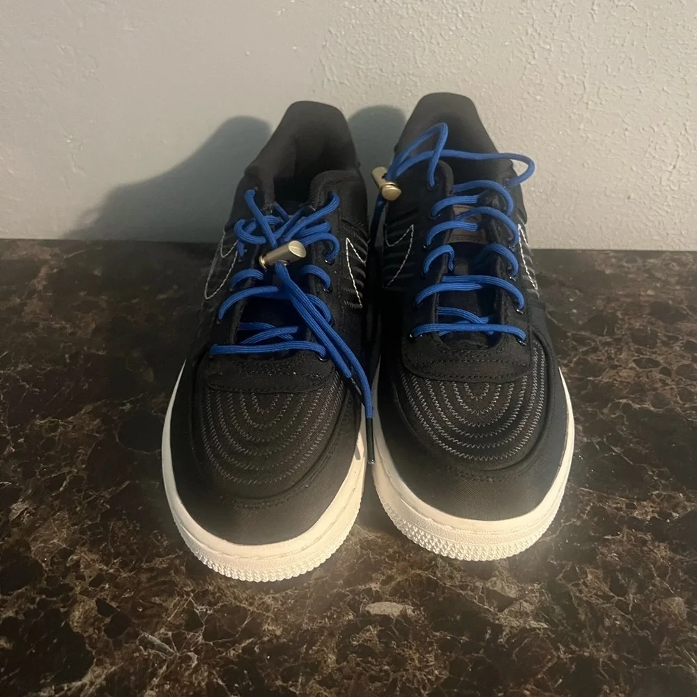 Nike Air Force 1 size 6.5 kids or ladies size 8 new